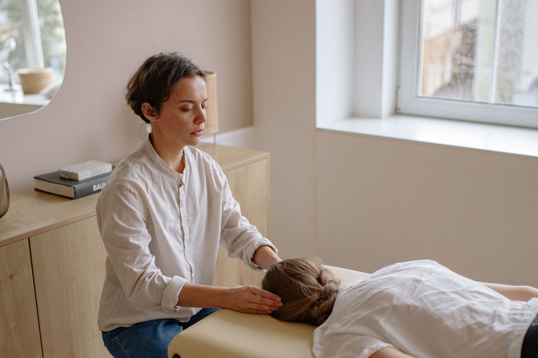 Terapeuta de Reiki: formación, certificado y seguro